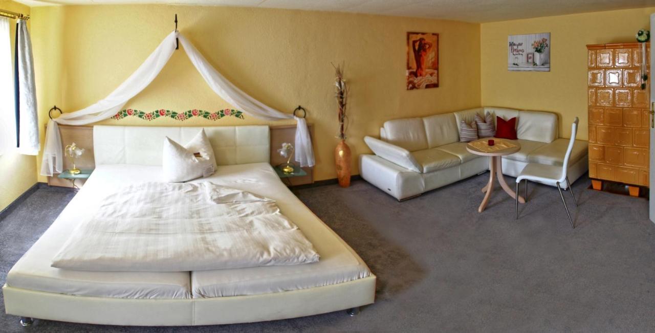 Hotel Schwarzes Ross Siebenlehn Εξωτερικό φωτογραφία